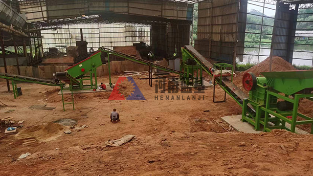 大型垃圾破碎篩分設(shè)備定制,專業(yè)垃圾處理設(shè)備廠家