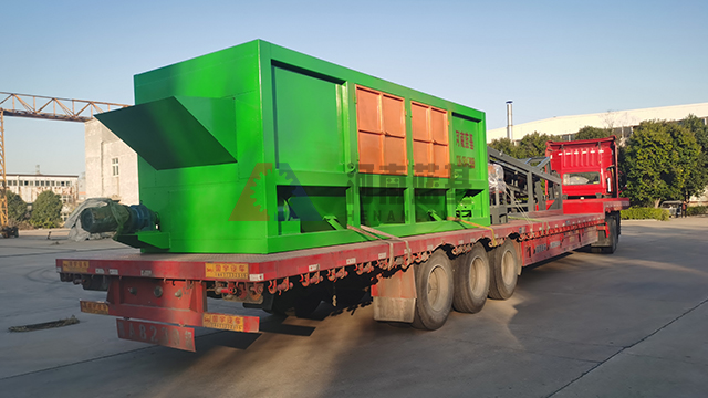 生活垃圾分揀處理設(shè)備,廣西客戶(hù)定制的滾筒篩裝車(chē)發(fā)貨